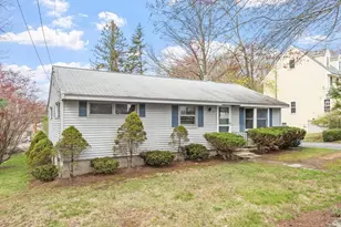 69 Byam Rd, Chelmsford, MA 01824 - Photo 2