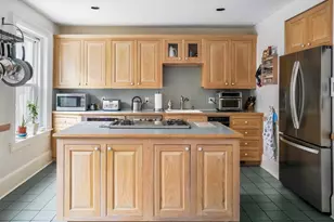 108 Pembroke St, Boston, MA 02118 - Photo 16