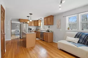 26 Woodside Cir, Sturbridge, MA 01566 - Photo 8