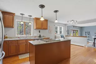 26 Woodside Cir, Sturbridge, MA 01566 - Photo 6