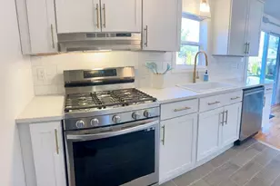 20 Swallow St, Falmouth, MA 02536 - Photo 12