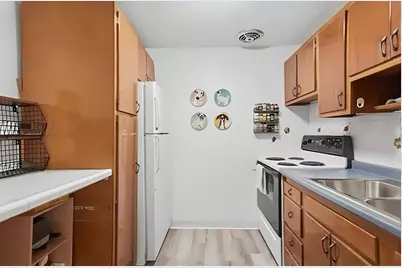 205 Kent St #35, Brookline, MA 02445 - Photo 6