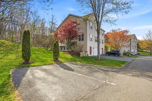 69 Buttercup Ln, Grafton, MA 01560 - Photo 2