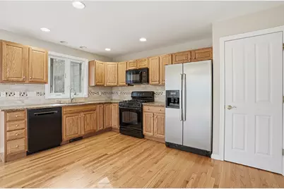69 Buttercup Ln #69, Grafton, MA 01560 - Photo 4