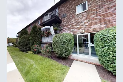39 Westgate Rd #4, Boston, MA 02467 - Photo 6