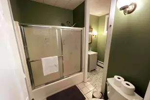 35 Iowa St, Worcester, MA 01602 - Photo 14