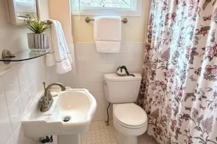 36 Brookdale St, Boston, MA 02131 - Photo 16