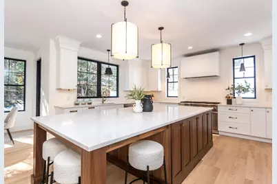 10 O'Rourke Path, Newton, MA 02459 - Photo 4