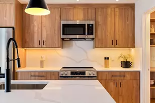 246 Bremen St, Boston, MA 02128 - Photo 8