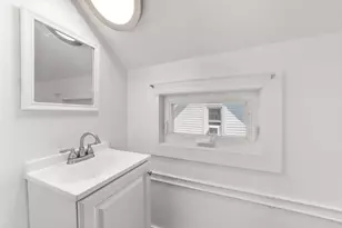 9 Dervin Pl, Clinton, MA 01510 - Photo 16