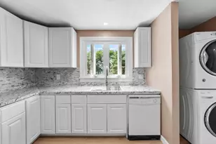 9 Dervin Pl, Clinton, MA 01510 - Photo 4