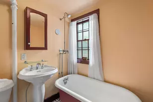 187 Mill St, Framingham, MA 01701 - Photo 8