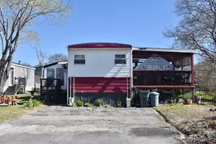 16 Francis St, Wareham, MA 02538 - Photo 4