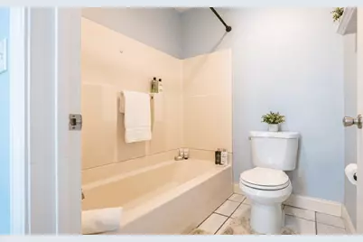33 1/2 Barclay #3, Worcester, MA 01604 - Photo 10