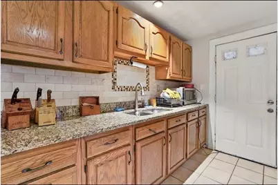 30 Wall St #1, Worcester, MA 01604 - Photo 4