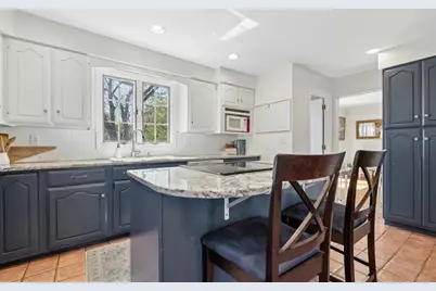 223 Beverly Road, Worcester, MA 01605 - Photo 18