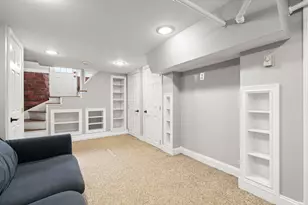 69 Bromfield St, Quincy, MA 02170 - Photo 30