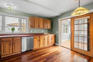 69 Bromfield St, Quincy, MA 02170 - Photo 14
