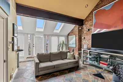 52 Pinckney St, Boston, MA 02114 - Photo 26