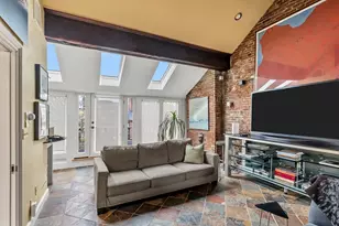 52 Pinckney St, Boston, MA 02114 - Photo 26
