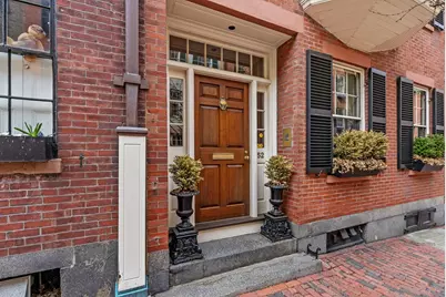 52 Pinckney St, Boston, MA 02114 - Photo 2