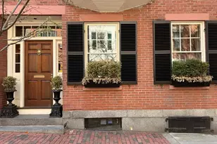 52 Pinckney St, Boston, MA 02114 - Photo 2