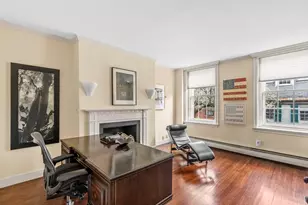 52 Pinckney St, Boston, MA 02114 - Photo 34