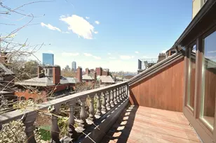 52 Pinckney St, Boston, MA 02114 - Photo 16