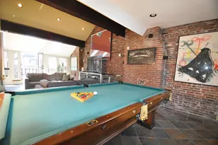 52 Pinckney St, Boston, MA 02114 - Photo 14