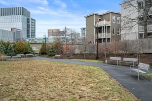 60 Cross St E, Somerville, MA 02145 - Photo 32