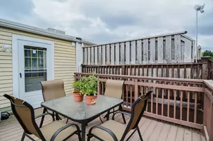 546 E 8th St, Boston, MA 02127 - Photo 24