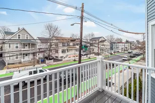 318 Beacon St, Somerville, MA 02143 - Photo 30