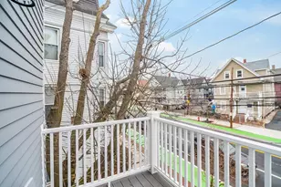 318 Beacon St, Somerville, MA 02143 - Photo 28