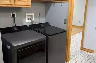 56 School St, Spencer, MA 01562 - Photo 8