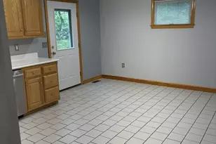 56 School St, Spencer, MA 01562 - Photo 6