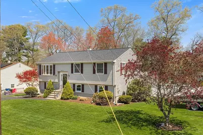 34 Christina Avenue, Billerica, MA 01821 - Photo 2