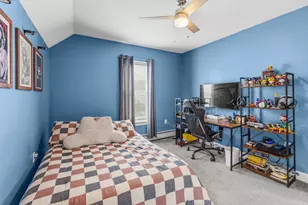 26 Oak St, New Bedford, MA 02740 - Photo 14