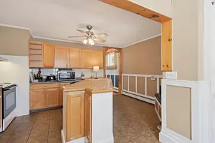 391 Middle St, Fall River, MA 02724 - Photo 14