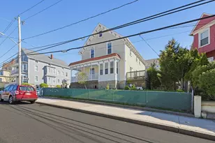 391 Middle St, Fall River, MA 02724 - Photo 4
