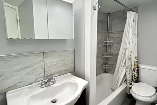 572 Main St, Watertown, MA 02472 - Photo 12