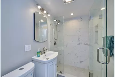 250 North #3, Boston, MA 02113 - Photo 8