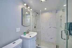 250 N, Boston, MA 02113 - Photo 8
