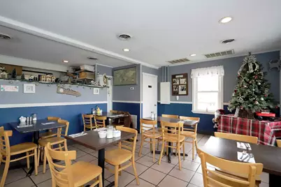 116 Sconticut Neck Rd, Fairhaven, MA 02719 - Photo 6
