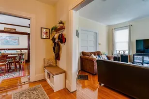 36 Hewlett St, Boston, MA 02131 - Photo 4
