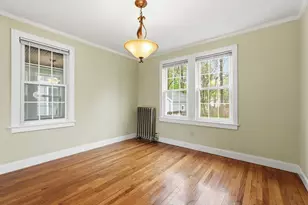 77 Dorset St, Springfield, MA 01108 - Photo 8