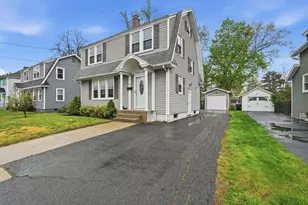 77 Dorset St, Springfield, MA 01108 - Photo 2
