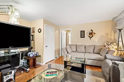 54 Shirley Ave, Lowell, MA 01854 - Photo 4