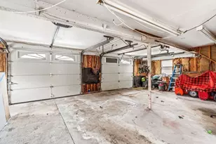 54 Shirley Ave, Lowell, MA 01854 - Photo 20