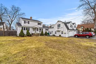 54 Shirley Ave, Lowell, MA 01854 - Photo 18