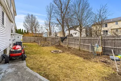 54 Shirley Ave, Lowell, MA 01854 - Photo 16
